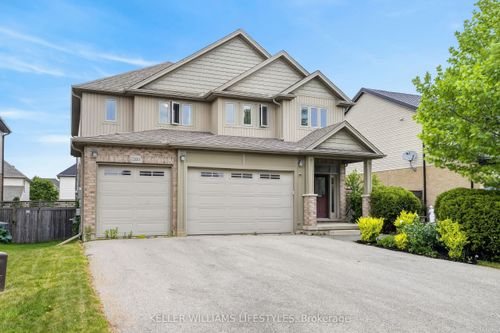2200 Dogwood Cres, London, ON, N6K5C6 | Card Image