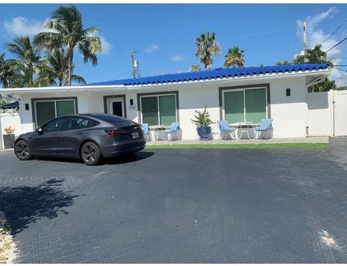 3760 Ne 16th Ave, Oakland Park, FL, 33334-5468 | Card Image