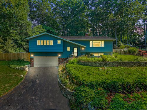 44 Overlook Rd, Gales Ferry, CT, 06335-1029 | Card Image