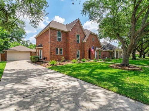 714 Crestwood Dr, El Lago, TX, 77586-5925 | Card Image