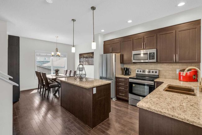 49 Skyview Point Common Ne, House other with 3 bedrooms, 3 bathrooms and 4 parking in Calgary AB | Image 6
