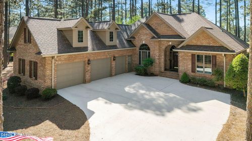 28 Abbottsford Dr, Pinehurst, NC, 28374-9756 | Card Image