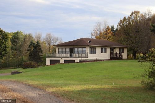 528 Old Trail Rd, Hinckley, MN, 55037-7386 | Card Image