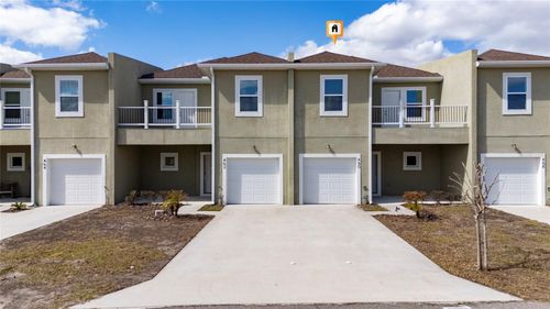 460 Lake Shore Pkwy, Davenport, FL, 33896-7861 | Card Image