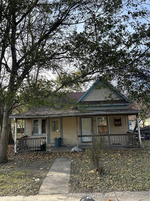 114 N Whitaker St, Pryor, OK, 74361-2227 | Card Image