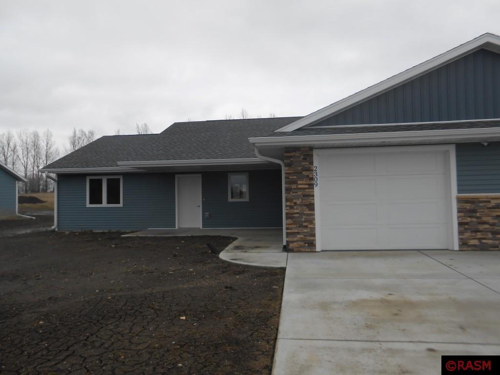 Lake Ave, New Ulm, MN 56073