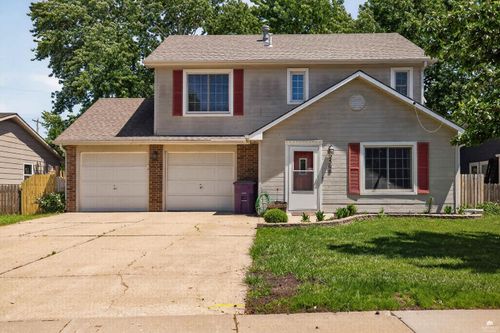 2508 Nutmeg, Manhattan, KS, 66502-8479 | Card Image