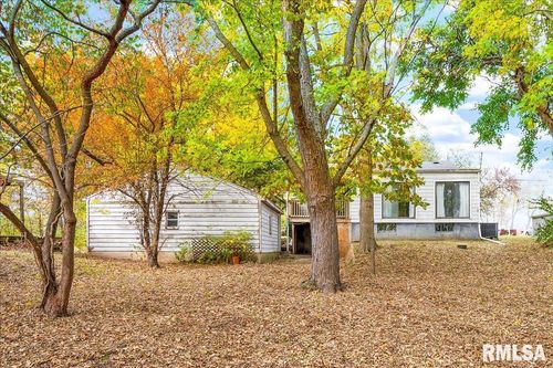 11724 N Riverview Rd, Chillicothe, IL, 61523-9120 | Card Image