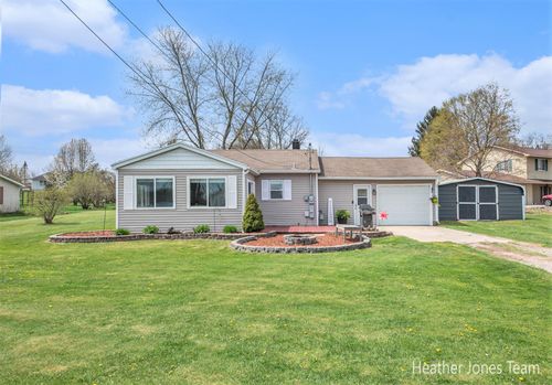 251 Rasmussen Dr, Trufant, MI, 49347-9754 | Card Image