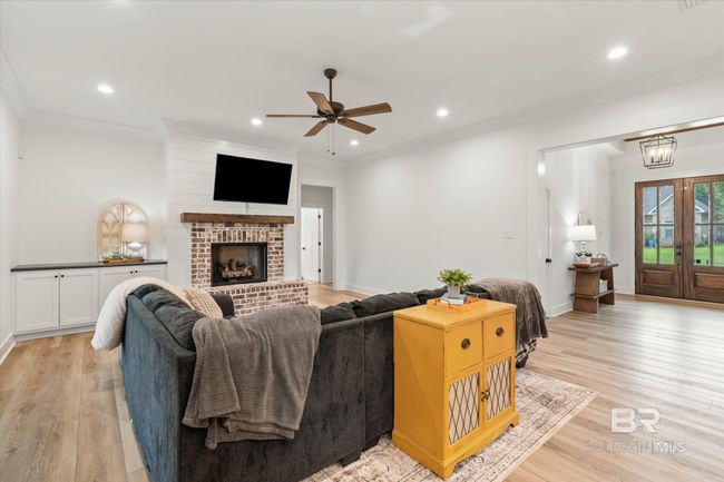 Living Room | Image 5