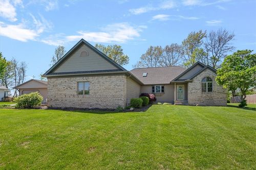 3808 Lake Drive, Taylorville, IL, 62568 | Card Image