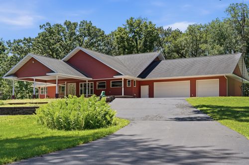 15207 Henry Rd, Morrison, IL, 61270-9013 | Card Image