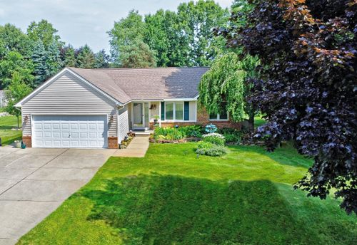 571 S Newman Rd, Lake Orion, MI, 48362-2134 | Card Image