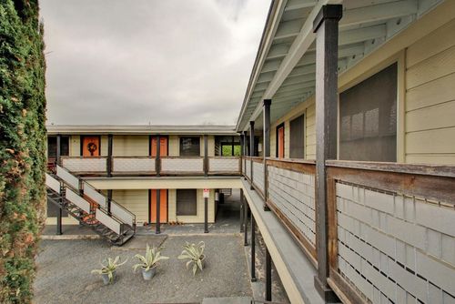 apt-108-5100 Bruning St, Austin, TX, 78751-2145 | Card Image