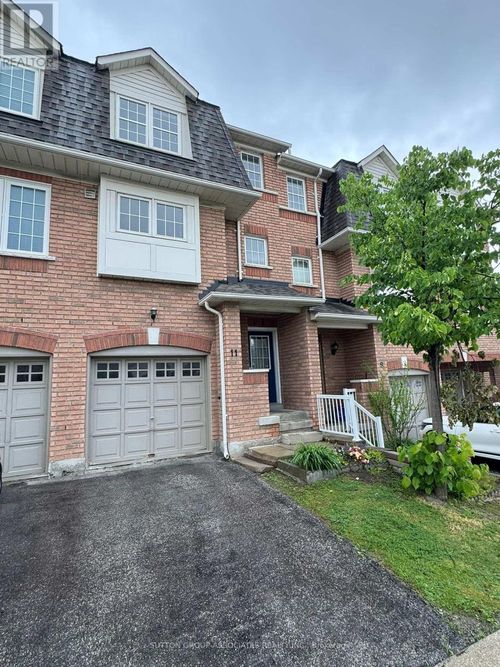 11 Nakina Way, Unionville, ON, L3R5Y7 | Card Image