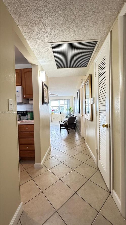 311-2200 Park Ln, Hollywood, FL, 33021-3778 | Card Image