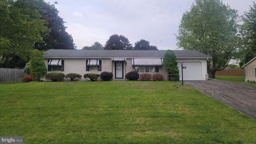 421 N 3rd St, HALIFAX, PA, 17032-9410 | Card Image