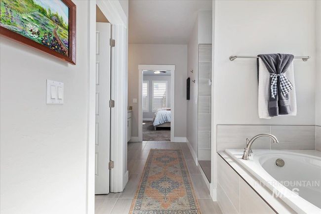 300 S Adventure Way, House other with 3 bedrooms, 2 bathrooms and 2 parking in Kuna ID | Image 10