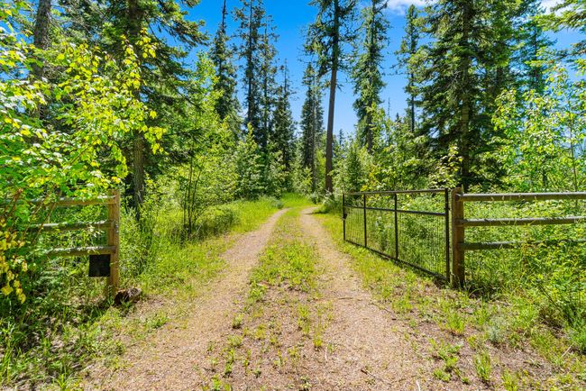 View of road featuring a gate | Image 38