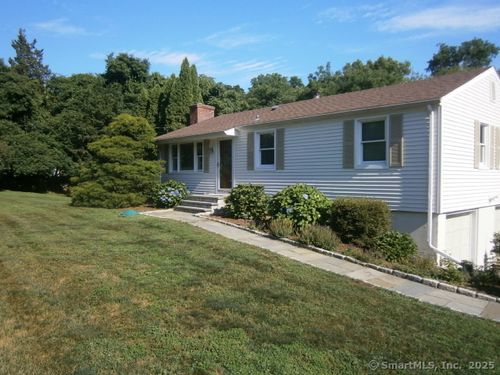 18 Hales Rd, Westport, CT, 06880-6144 | Card Image