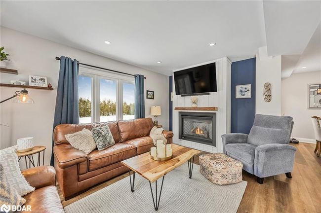 18 Peter St, House other with 3 bedrooms, 3 bathrooms and 5 parking in Amaranth ON | Image 15