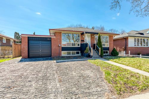 82 Celestine Dr, Etobicoke, ON, M9R3N4 | Card Image