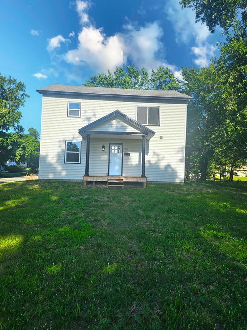 304 S Fulton St, Lacon, IL, 61540-1526 | Card Image