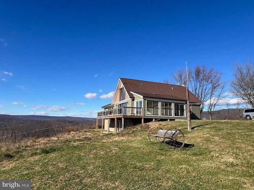 11533 Wolfsville Rd, Myersville, MD, 21773-8805 | Card Image