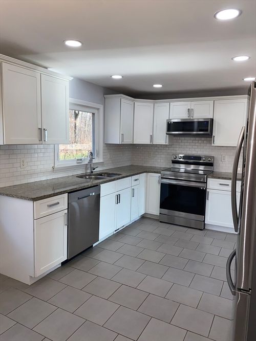 267 Rowley St, Agawam, MA, 01001-1623 | Card Image