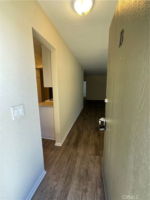apt-b-16841 Lynn Ln, Huntington Beach, CA, 92649-3947 | Card Image
