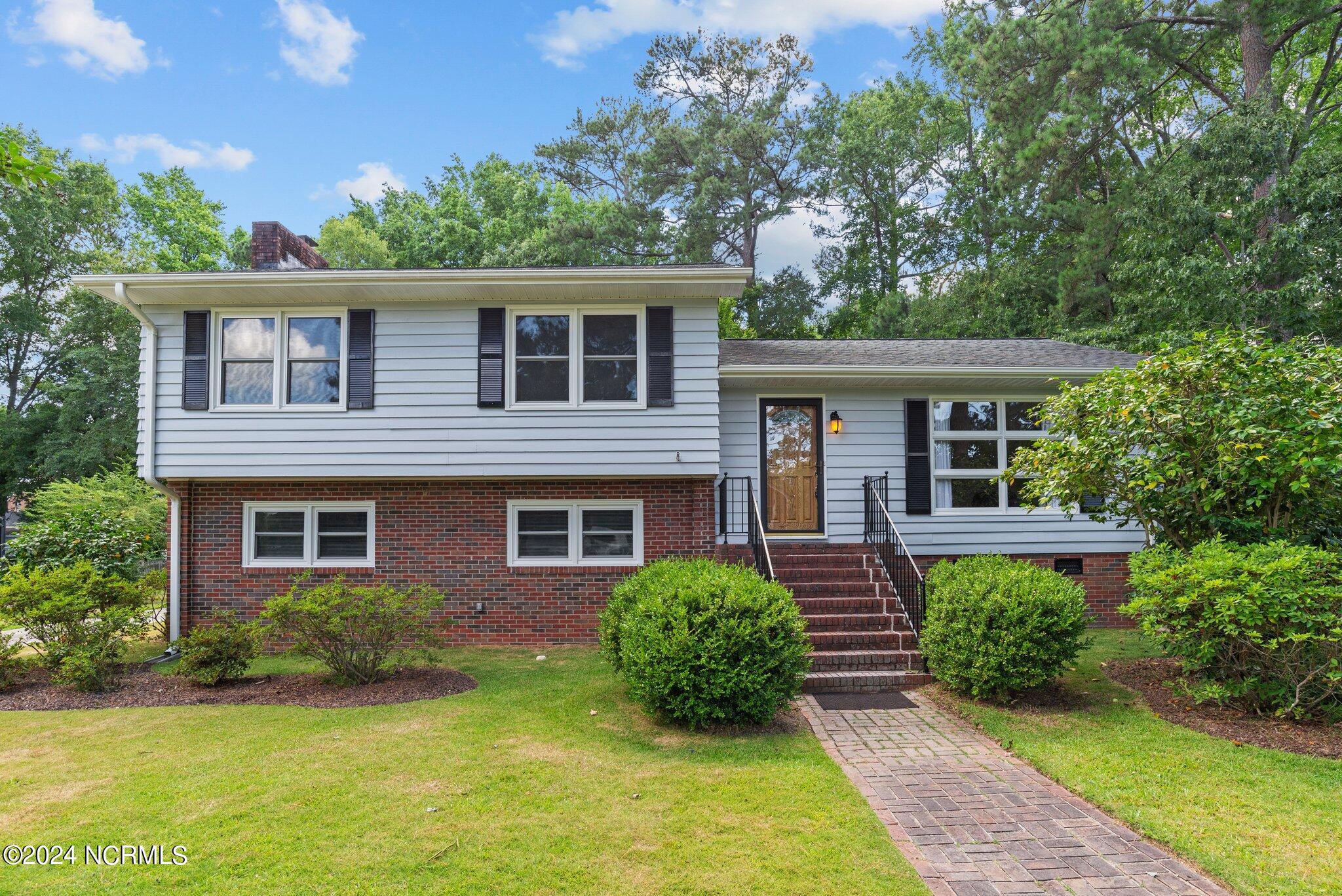 Knollwood Dr, Greenville, NC 27858
