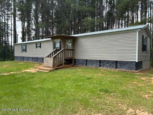 143 New River Rd, Tylertown, MS, 39667-6236 | Card Image