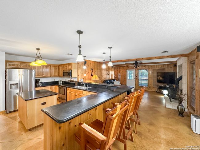 565 Red Bluff Ranch Rd, House other with 3 bedrooms, 3 bathrooms and null parking in Pipe Creek TX | Image 6