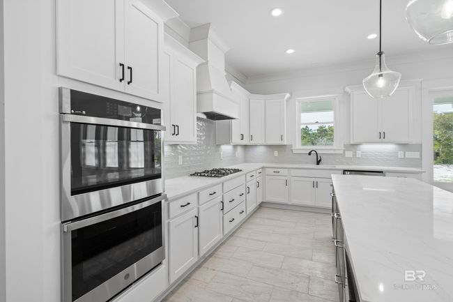 Kitchen | Image 12