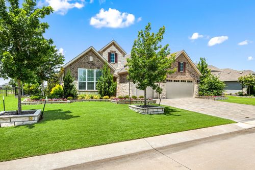 12305 Glenbrook St, Denton, TX, 76207-6807 | Card Image