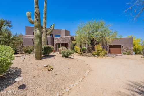 8606 E Arroyo Seco Rd, Scottsdale, AZ, 85266-1017 | Card Image