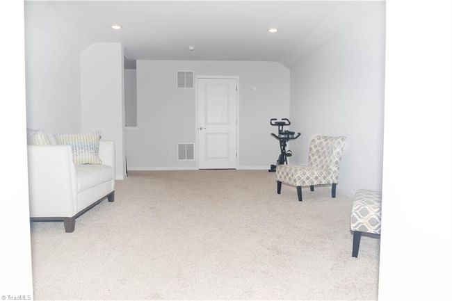 Upstairs Loft Area | Image 18