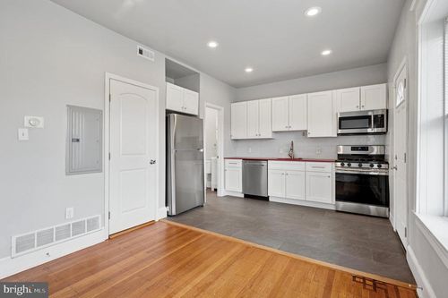 137 S 49th St, PHILADELPHIA, PA, 19139-3512 | Card Image