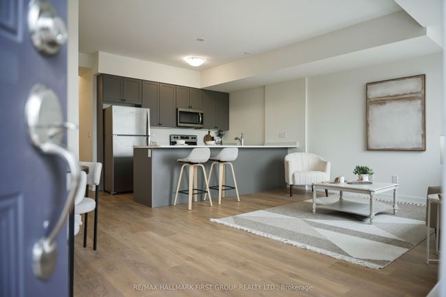 701 - 160 Densmore Rd, Condo with 2 bedrooms, 2 bathrooms and 1 parking in Cobourg ON | Image 4