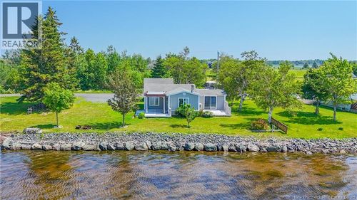 22 Rue Des Chalets, Inkerman Ferry, NB, E8P1V8 | Card Image
