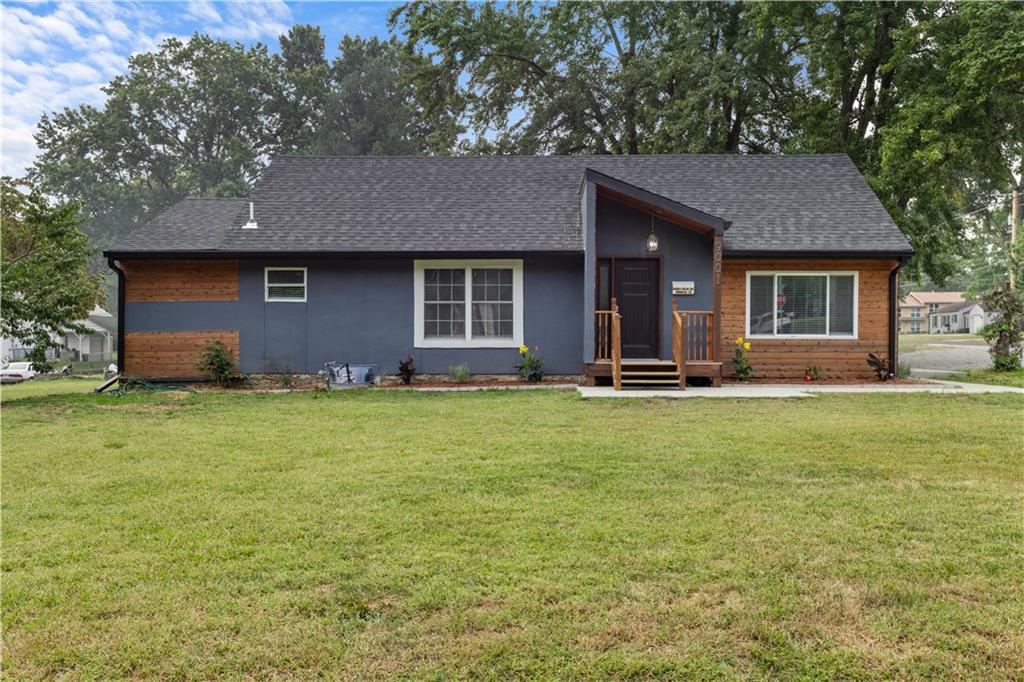 66th St, Raytown, MO 64133