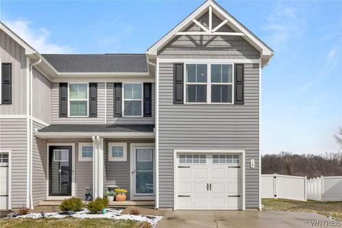 14 Grant Ct, West Seneca, NY, 14218-3689 | Card Image