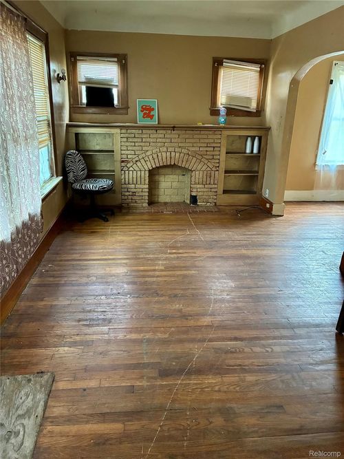 13350 Tacoma St, Detroit, MI, 48205-1758 | Card Image