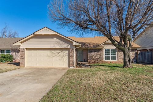 724 Westridge Ct, Yukon, OK, 73099-6730 | Card Image