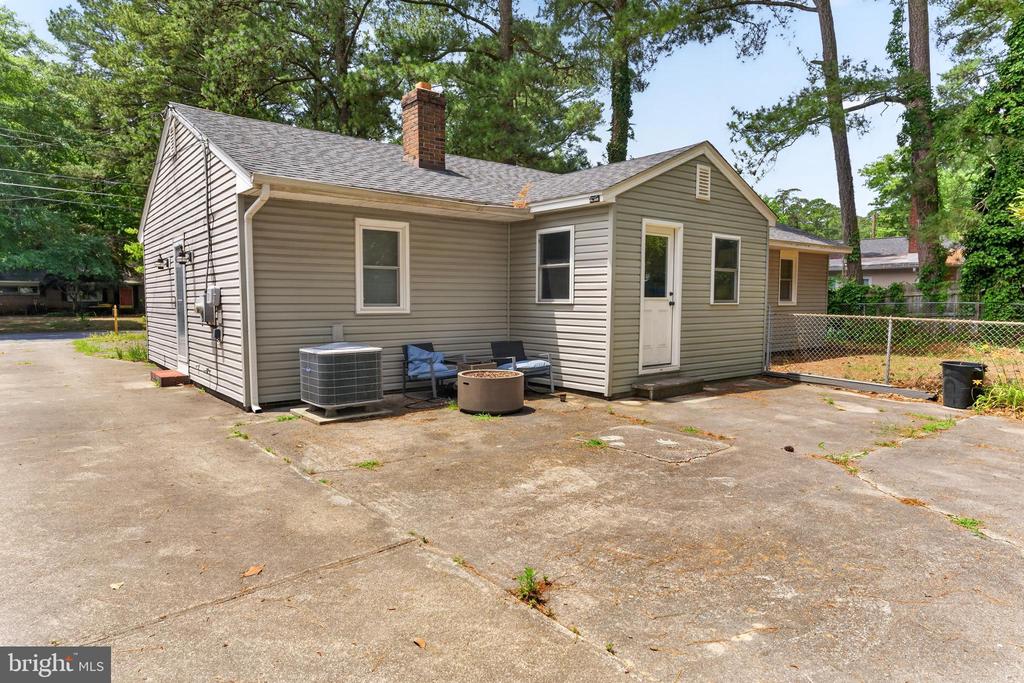Residential in SALISBURY 4