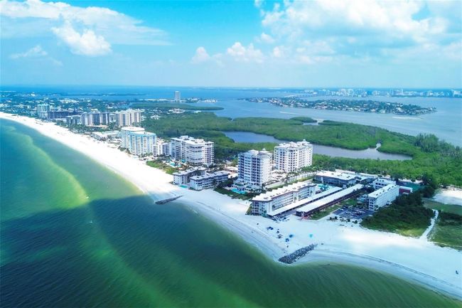 201 - 2100 Benjamin Franklin Dr, Condo with 2 bedrooms, 2 bathrooms and null parking in SARASOTA FL | Image 29