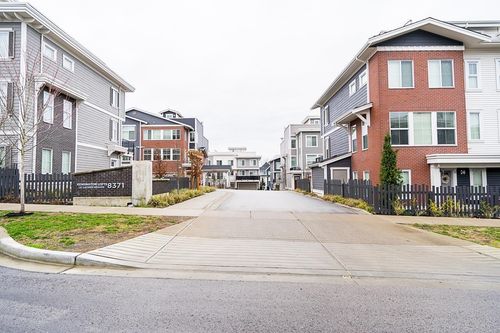 50-8371 202b St, Langley, BC, V2Y4K6 | Card Image