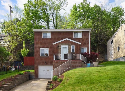 3935 Boulevard Dr, Squirrel Hill, PA, 15217-2619 | Card Image