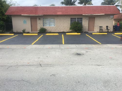 7961 Sw 10th Ct, North Lauderdale, FL, 33068-5914 | Card Image