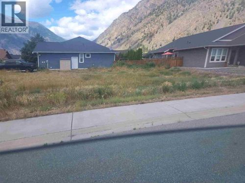 300 Forner Cres, Keremeos, BC, V0X1N3 | Card Image